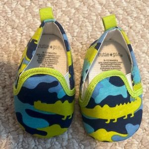 Baby boys Cutie Pie slip on shoes